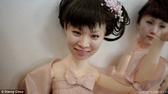 日新娘定制婚礼形象3D<em>逼真</em>玩偶(组图)--财经--