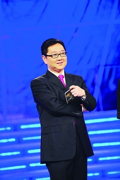 张绍刚近日,张绍刚因其个人原因决定暂时退出主持界,在与天津电视台