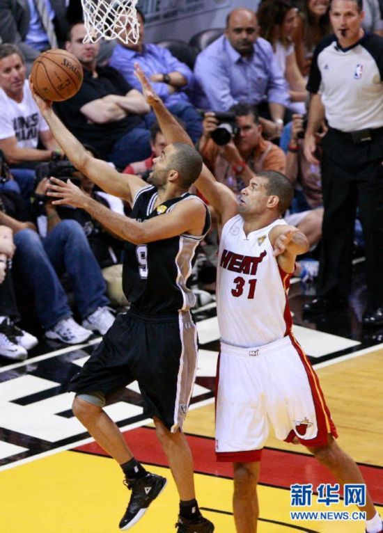 NBA总决赛:詹姆斯37分热火95-88力擒马刺 4-