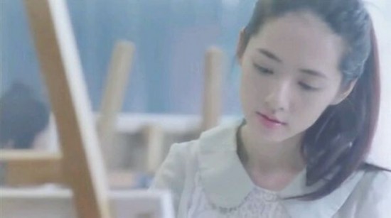 鉴于郭碧婷现在正担流量.发点妹花念书的短发照片