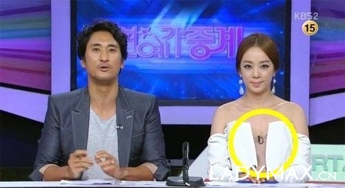 韩女主播开胸性感装上电视 主持人爆乳露肉装