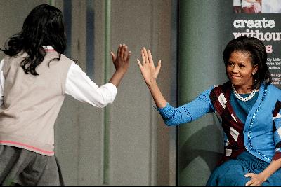 米歇尔萨曼莎阿斯玛第一夫人开展的时尚外交