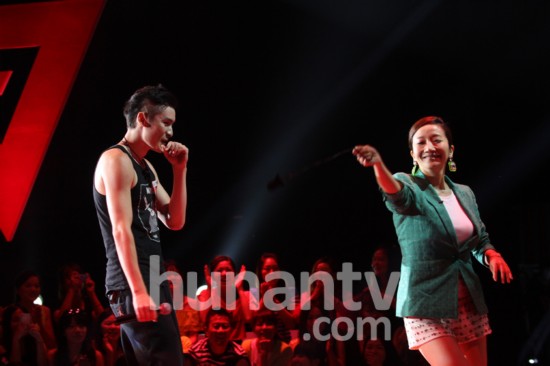 左立《董小姐》唱出纯美爱情 快乐男声长沙区