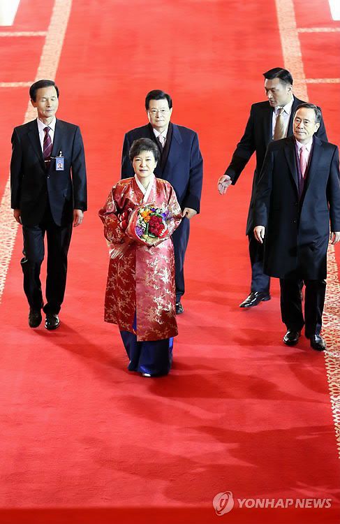 揭秘韩国女<em>总统</em>的保镖们 <em>美女保镖</em>不离身【20
