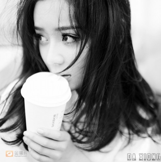 袁姗姗黑白大片<em>写真</em>曝光