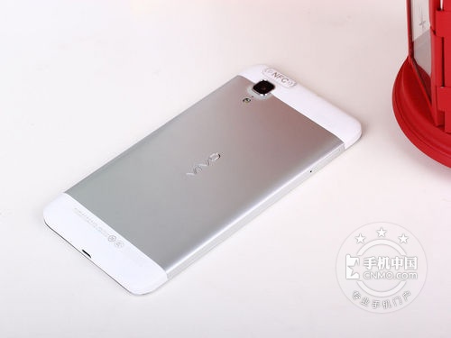 小米2S\/新HTC One\/vivo Xplay 回顾二季度最热