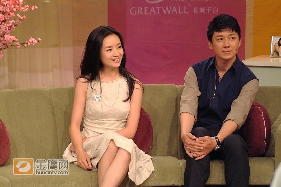 潘粤明董洁未离婚 <em>玉女到欲女</em>17年坎坷发展史