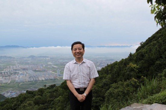 温州市委书记陈德荣去职引猜测 曾铁腕施政属个性高官【17-时政-