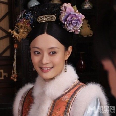 23岁女子当上奶奶儿媳是同学 逆生长明星盘点