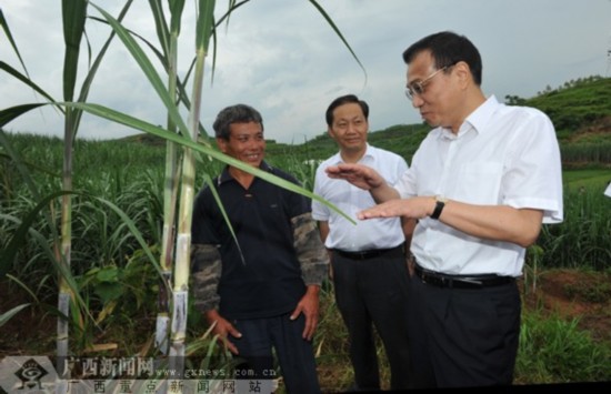 李克强在广西调研指导党的群众路线教育实践活动