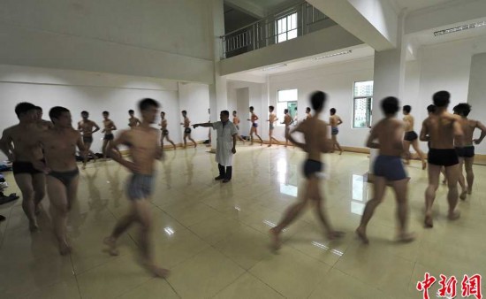 北京近一半报名征兵大学生体检不合格(图)