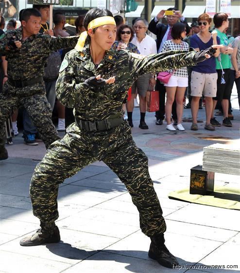揭密台軍精英戰士:陸戰蛙人