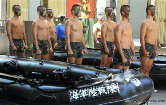 揭密台軍精英戰士:陸戰蛙人
