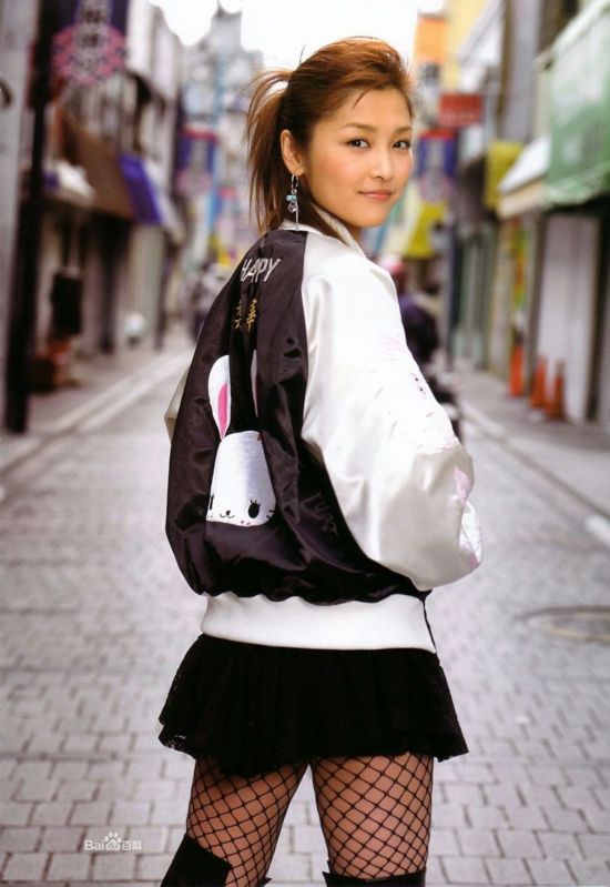 <em>女神石川</em>梨华处女身拍AV 素颜照神似王丽坤(组