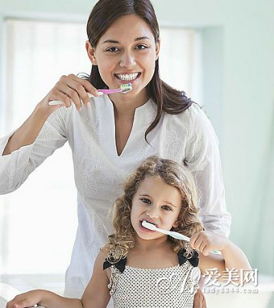 女人口腔_科学辟谣之妇女口腔保健第七集:平时如果不注意牙齿保健的代价..(2)