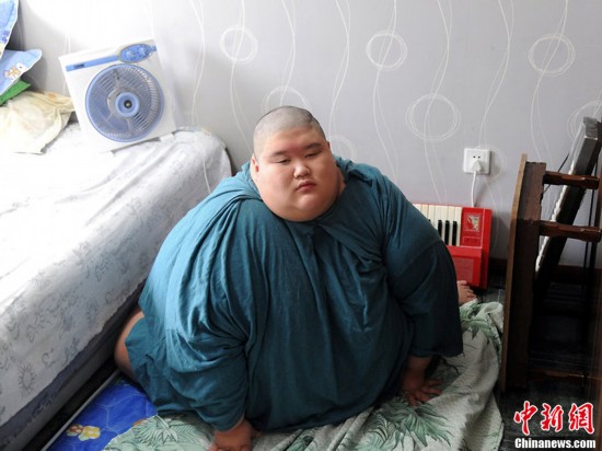 19岁胖墩超重行动不便 在家上洗手间报警求援【5】