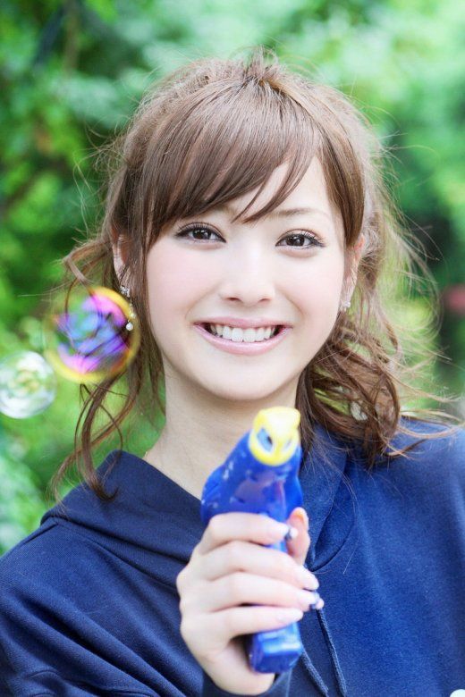 "日本最美制服女星"佐佐木希 上演性感泳装诱惑【2】