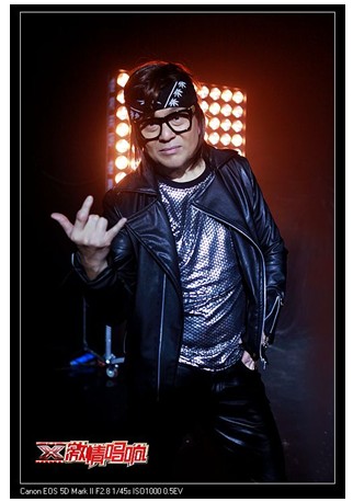 中国好声音张新:雌雄难辨好声音 获四个转身