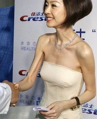 �Ĥ@��