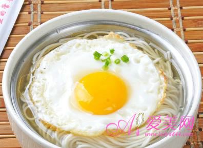 养生:鸡蛋有益心脏 看黄金食物营养排行榜