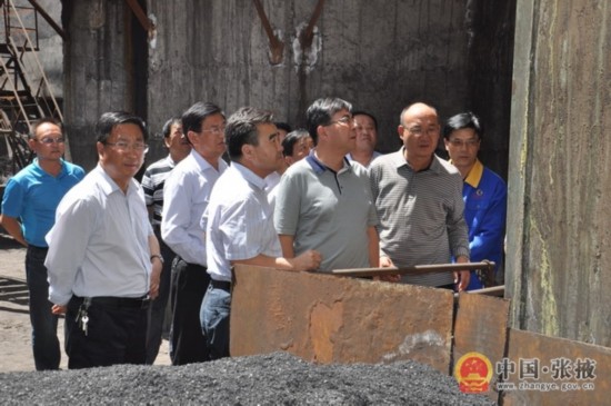 陈克恭查看甘肃锦世化工公司安全生产事故现场