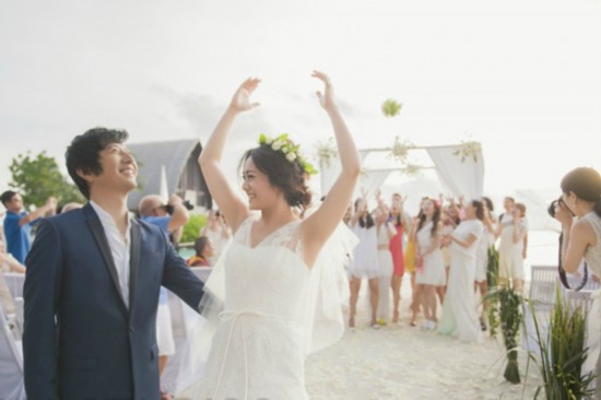 刘芸郑钧马尔代夫婚礼 白色唯美甜蜜