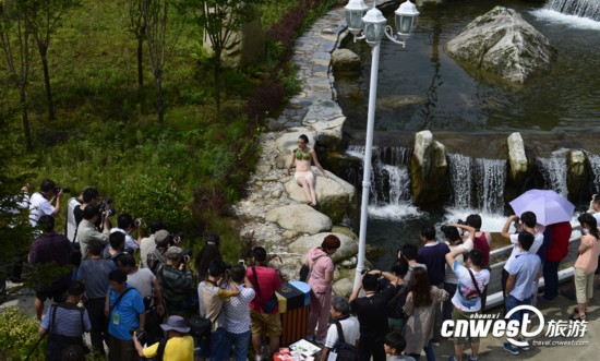 <em>人体</em>彩绘<em>模特</em>裸身秦岭 活色生香(高清组图)【1