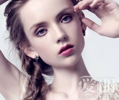 专家分析女人移情别恋原因- Micro Reading