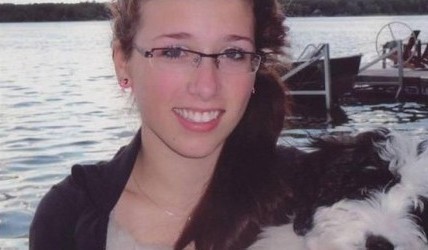 网传强奸照片致少女自杀 施暴男生为炫耀上传