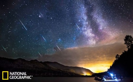 英仙座流星雨摄影佳作:壮丽如夜空烟火秀【3】