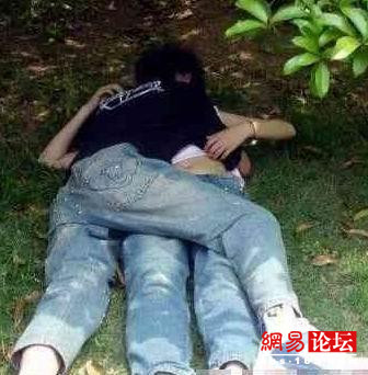 偷拍情人口爆(2)