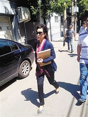 梦鸽赴信访办为李天一上访 网友质疑违反法律