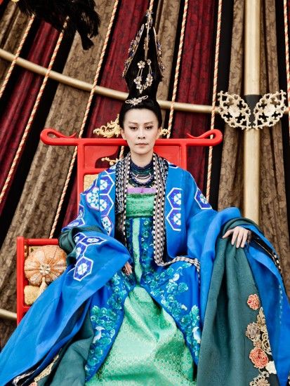 而在《通天神探狄仁杰》之后,刘嘉玲相隔3年再扮武则天,她也坦言"