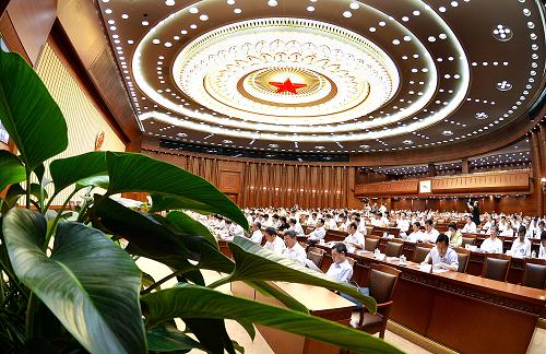 大常委会第四次会议闭幕 习近平签署主席令 张