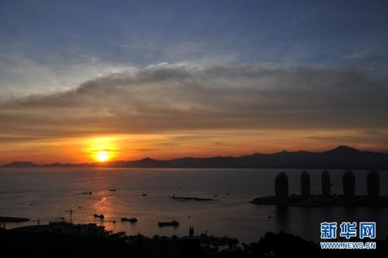 海南三亚鹿回头公园"观海亭(新华社记者 潘超越 摄)