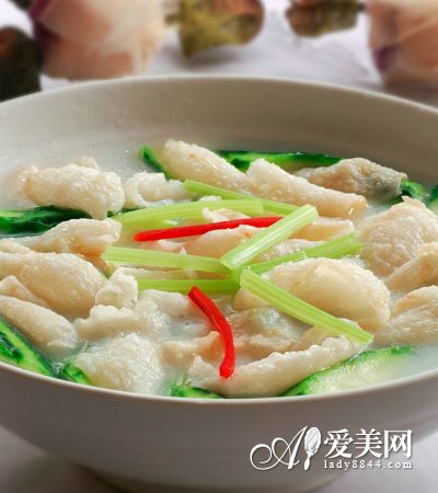  秋季吃丝瓜美容淡斑 丝瓜的10大养生功效 
