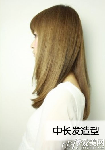 中卷发发型图片 清新造型迎接秋季[9P] - 『时尚