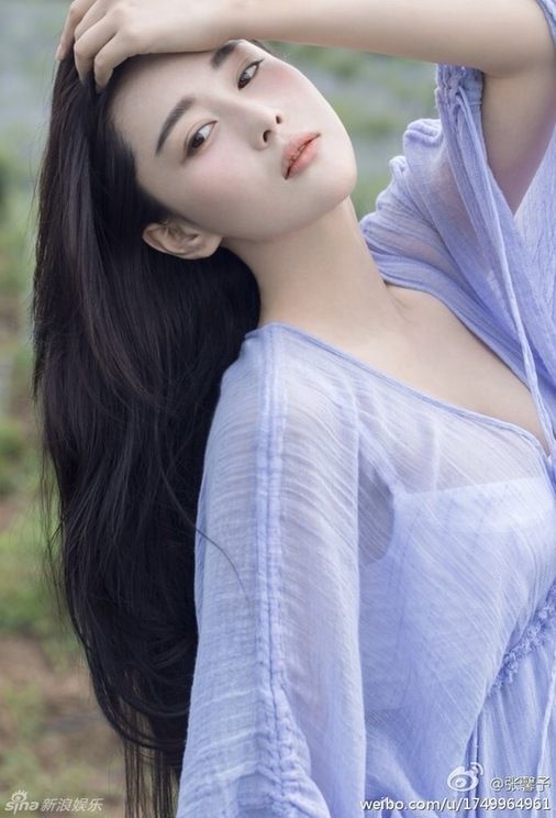 张馨予李晨分手真相"坏女人"清新花海美照曝光【8】
