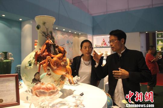 台湾人在大陆过中秋:两岸的月亮一样圆