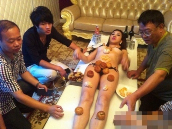 人肉内衣_孟十朵人肉月饼(3)