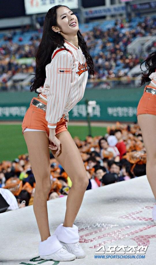 韩国90后棒球女神朴姬兰:酷似刘亦菲【33】--
