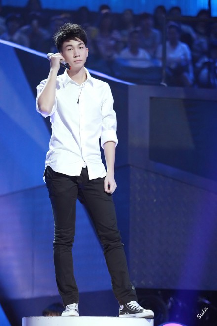 快男3强帮唱名单更新 华晨宇白举纲冠军之争看