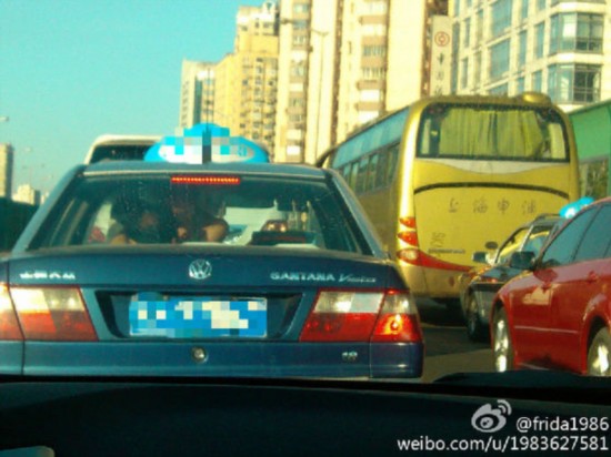 <em>男女</em>车后活春裸死 盘点全球极品<em>男女性行为</em>(组