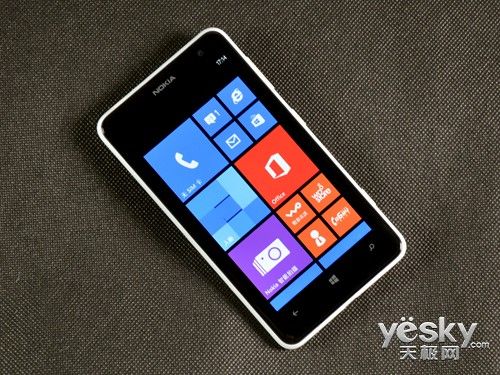 诺基亚Lumia 625给你大不同
