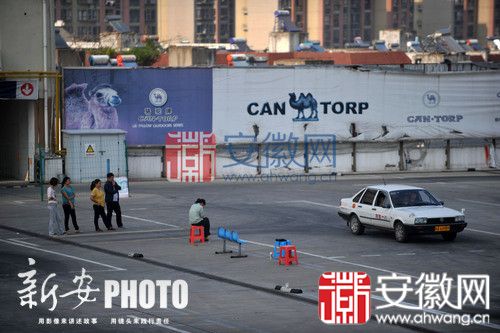 新天地购物广场楼顶现驾校训练场 楼顶练车安