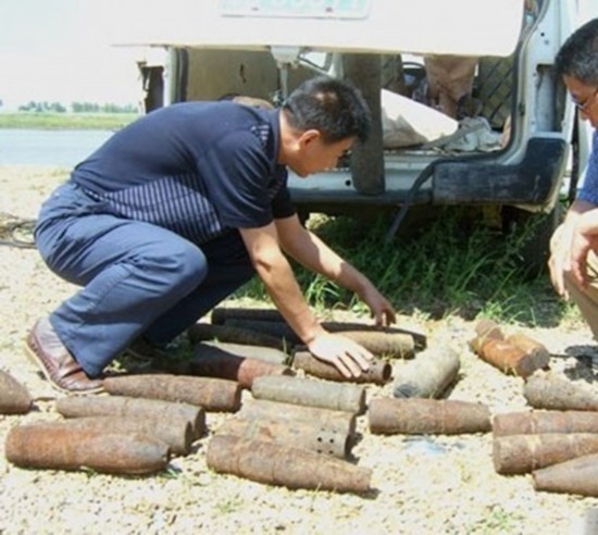 99_99大胆私阴人艺体艺术_99式伞兵刀