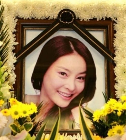 <em>韩女星</em>张紫妍因潜规则<em>自杀</em> 前经纪公司代表被