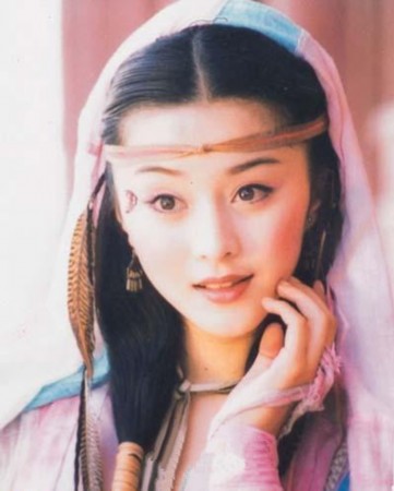 赵薇范冰冰张柏芝蔡少芬 女星出道早期纯美旧照