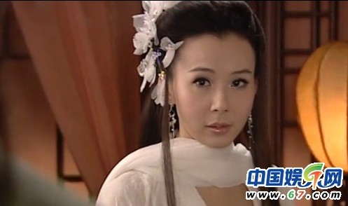 萧蔷饰演梅女