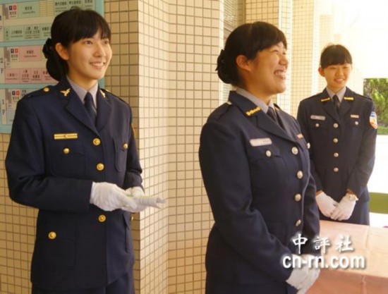 透视台湾警察大学女生总队成员美丽与智慧兼备